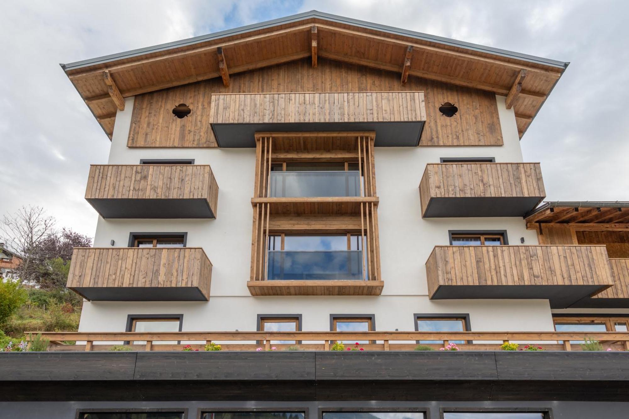 Ama Dolomiti Aparthotel Vigo di Cadore Buitenkant foto